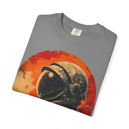 Astronaut Retro Moon T-Shirt — Vintage Space Helmet Graphic Tee